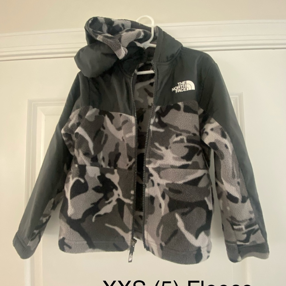 The North Face Black and Gray Patterned Fleece Jacket